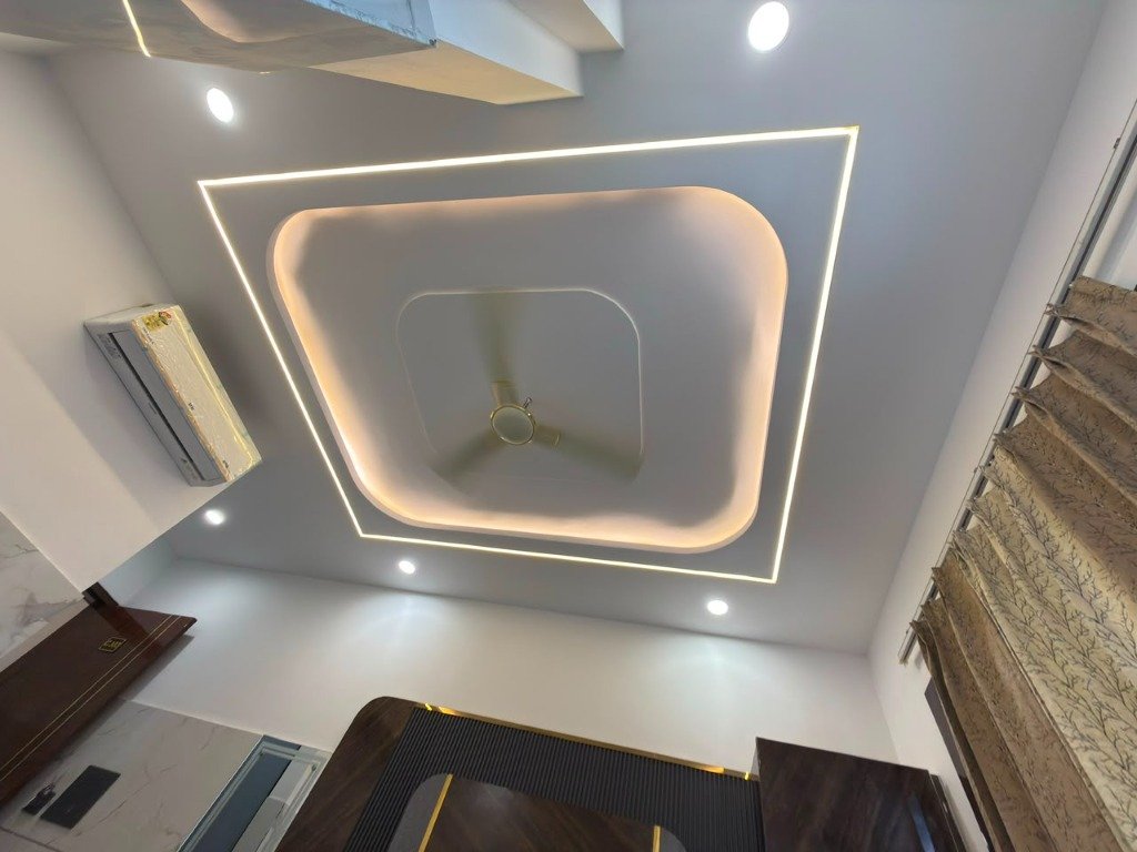 Ambient Modern Ceiling & Split AC